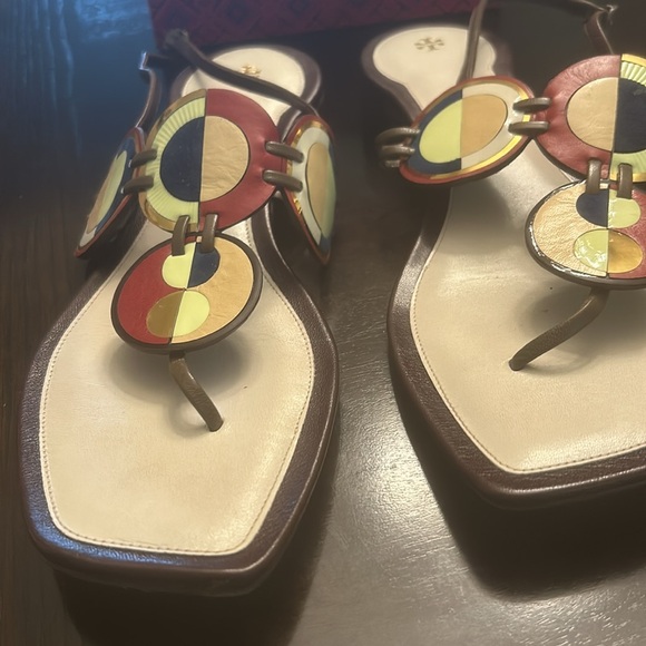 Preowned Tory burch sandals - Picture 4 of 8